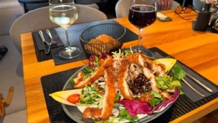 Entrecôte und Backhendlsalat, ein Fest für die Sinne: Bei Hubers am Garnmarkt in Götzis isst ...