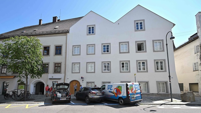 So sieht das Hitler-Geburtshaus jetzt aus.