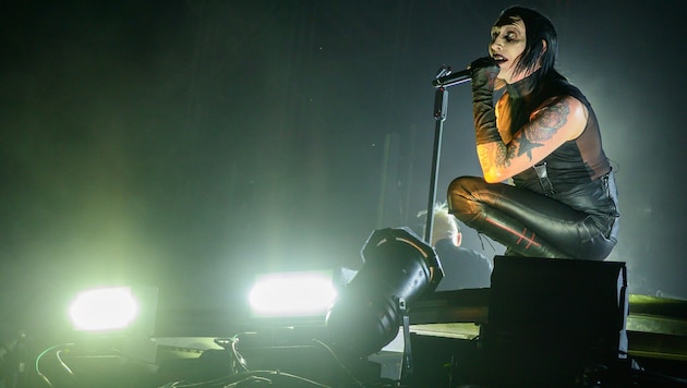 Der dunkle Industrial Rocker Marilyn Manson hier bei einem Auftritt unlängst auf einem Festival ...