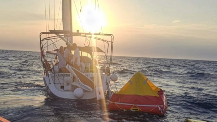 Die Rettungsinsel erfüllte genau ihren Zweck – und rettete der Crew vor Kroatien wohl das Leben.