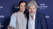 Reinhold Messner zuletzt bei einem Event in Österreich, gemeinsam mit seiner dritten Ehefrau ...