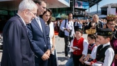 Für den Bundespräsidenten Alexander Van der Bellen gab es sogar Geschenke.