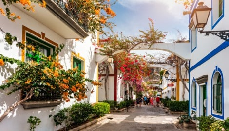 Der malerische Hafenort Puerto de Mogán