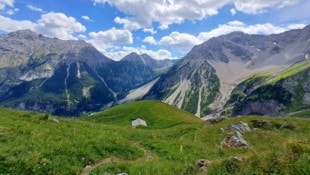 Rubina Bergauer Blick über die Obere Sonnenlagant-Alpe.