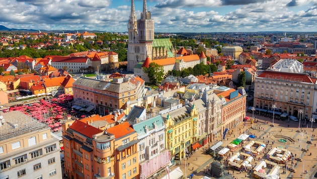 In neun Städten – Belgrad, Berlin, Budapest, Krakau, Ljubljana, Prag, Sarajevo, Sofia und Zagreb ...