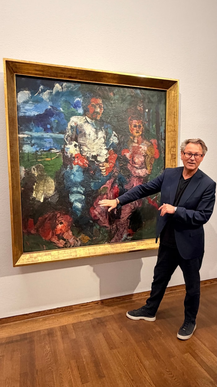 Hans-Peter Wipplinger, Direktor des Leopold Museums, vor Herbert Boeckls „Gruppe am Waldrand“
