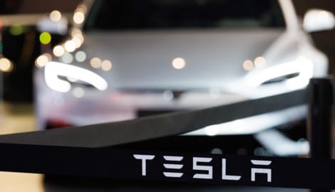 Wie schnell der Akku in einem Tesla altert, hängt auch vom Lieferanten der Batterie ab. Krone+ ...