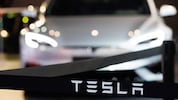 Wie schnell der Akku in einem Tesla altert, hängt auch vom Lieferanten der Batterie ab. Krone+ ...