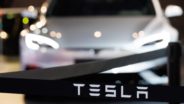 Wie schnell der Akku in einem Tesla altert, hängt auch vom Lieferanten der Batterie ab. Krone+ ...