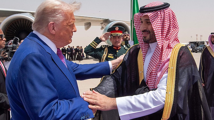 US-Präsident Donald Trump will den Energiehunger der Saudis (im Bild Kronprinz Mohammed bin ...
