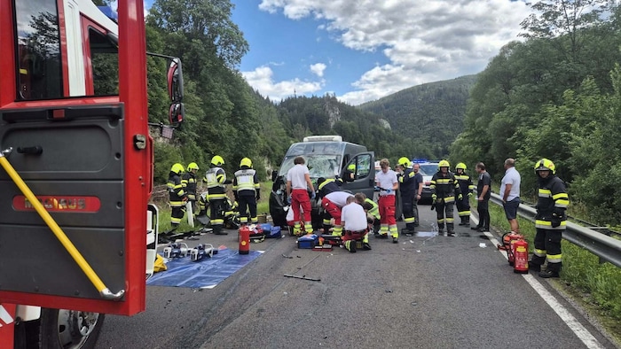 Schwierige Bergung, die Straße war fast zwei Stunden gesperrt.