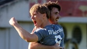 Michael Aigner (im Hintergrund), Ben Leitenstorfer und Seekirchen empfangen heute den klaren ...