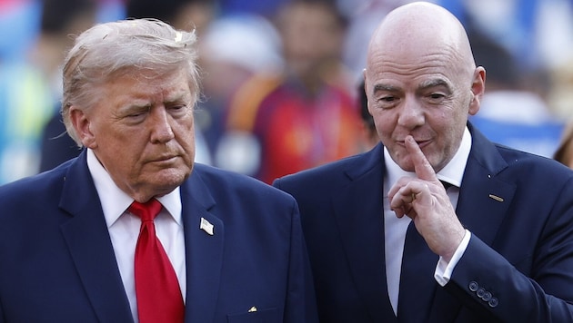 How close are the ties between U.S. President Trump (left) and FIFA President Gianni Infantino?