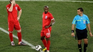 Jermain Defoe (Mitte) stürmte einst für England. 