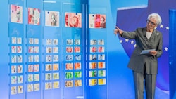 Christine Lagarde, Präsidentin der Europäischen Zentralbank (EZB), präsentierte am Donnerstag ...