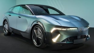 Der Renault Embleme hat einen 90% kleineren CO2-Fußabdruck als ein vergleichbares ...