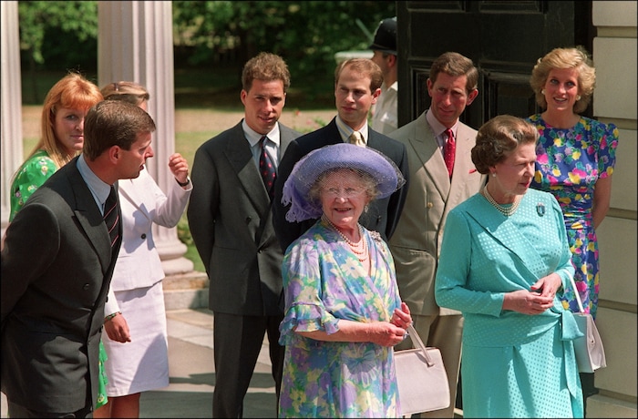 Die Royal Family im Jahr 1988: Andrew Mountbatten-Windsor (damal noch Prinz), Sarah Ferguson, ...