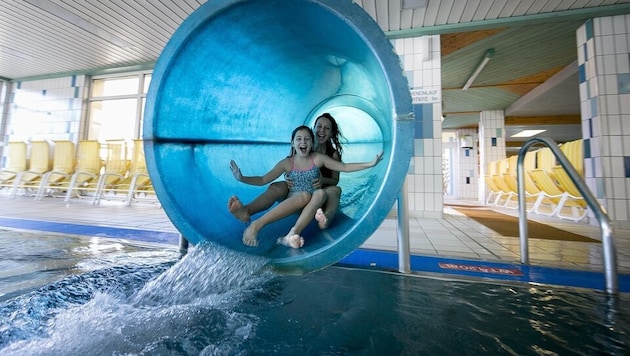 Das Murauer Hallenbad wird aktuell saniert und soll Anfang 2027 wieder öffnen – so lautet ...