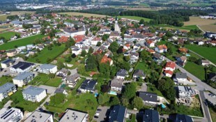 In Ohlsdorf wächst der Unmut über die Zuschüttung einer Reifendeponie.