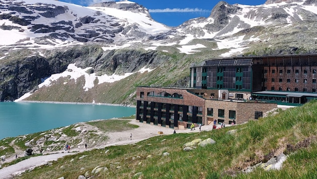 Die Rudolfshütte im Weißseegletschergebiet