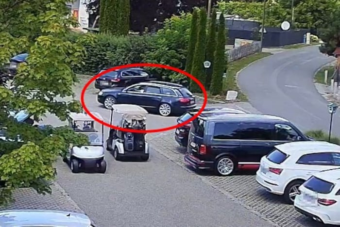 Mit diesem dunkelblauen Audi A6 Avant soll der mutmaßliche Täter unterwegs sein