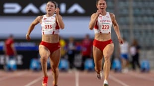 Isabel Posch (l.) und Magdalena Lindner kämpfen heute um den 100 Meter-Titel.