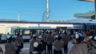 Mit der Westbahn aus Wien und Graz für einen Familien-Tages- ausflug zum größten Brauchtumsfest ...