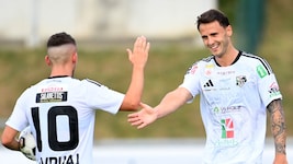 WAC-Bomber Giacomo Vrioni hat aktuell nichts zu lachen.