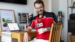 Andreas Onea mit seiner neuen Prothese.