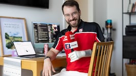 Andreas Onea mit seiner neuen Prothese.