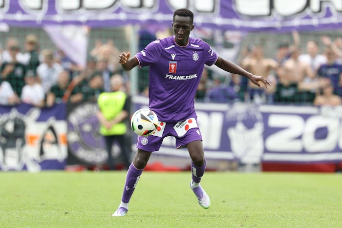 Abubakr Barry hat die Austria verlassen, bleibt der Liga aber erhalten.