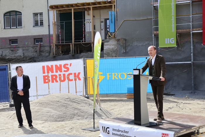 Bürgermeister Anzengruber (re.) und IIG-Chef Danler zogen Bilanz für 2025.
