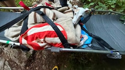 Der rund 20 Kilo schwere „Fritz“ musste mit einer Trage ins Tal gebracht werden
