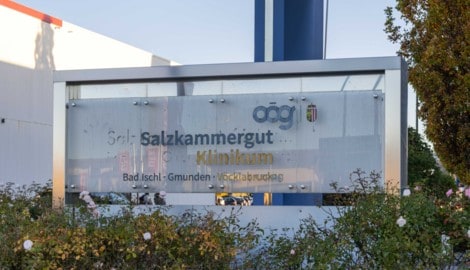 Primar Lukas Motloch arbeitet am Klinikum in Vöcklabruck, wo es auch immer wieder dramatische ...