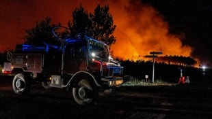Die Feuerwalze rückt in rasantem Tempo auf die Großstadt Bordeaux zu.