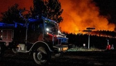 Die Feuerwalze rückt in rasantem Tempo auf die Großstadt Bordeaux zu.