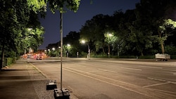 So leer wie nach der Amokfahrt in Berlin hat man die Straße des 17. Juni selten gesehen.
