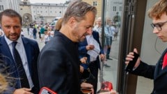 Philipp Hochmair wollte bei der großen Festspiel-Eröffnung von Kameras nichts wissen.