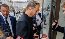 Philipp Hochmair wollte bei der großen Festspiel-Eröffnung von Kameras nichts wissen.