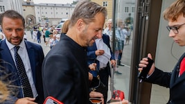Philipp Hochmair wollte bei der großen Festspiel-Eröffnung von Kameras nichts wissen.