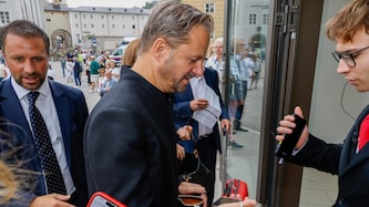 Philipp Hochmair wollte bei der großen Festspiel-Eröffnung von Kameras nichts wissen.