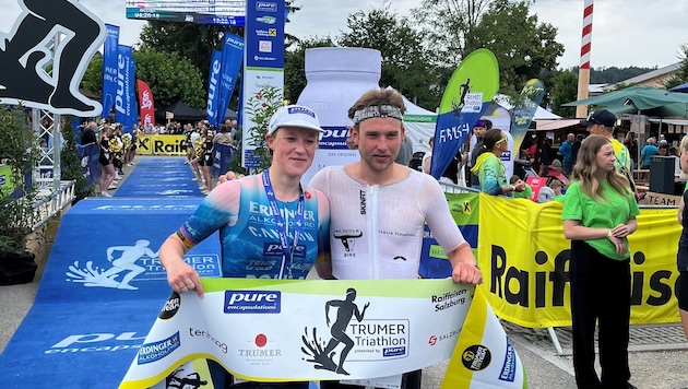 Caroline Pohle und Leon Pauger heißen die Sieger der Mitteldistanz 2026 beim Trumer Triathlon.