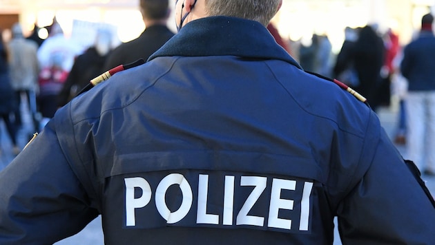 Polizeieinsatz am Stephansplatz: Bei einer Kundgebung wurden vier Beamte verletzt. (Symbolbild)