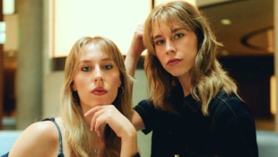 Sie sind in Hollywood als Schauspielerinnen und Filmproduzentinnen erfolgreich: Dilara und ...