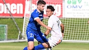 Skyriotis (hinten/im Bild gegen Ex-WAC-Ass Mike Novak) wird den WAC wohl verlassen. 