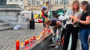 Grazer zündeten am Sonntagabend Kerzen für die Opfer von Berlin an.