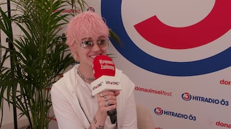 Sängerin Ness im krone.tv Interview