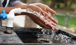 Die ohnehin schon unter Druck geratene Wasserversorgung in den heißen und trockenen Monaten ...