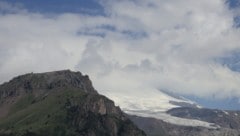 Tragödie auf Russlands höchstem Berg: Sieben Alpinisten geraten in ein Unwetter – fünf sterben.