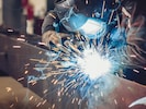 Hohe Standortkosten schwächen die Industrie im globalen Wettbewerb.